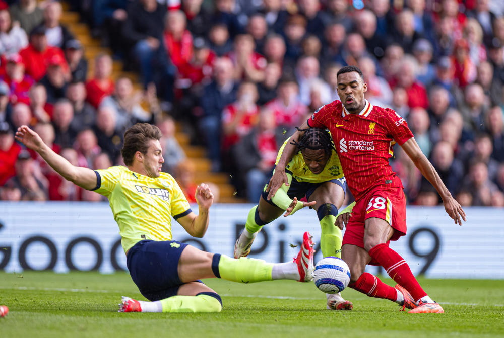 汉密尔顿：休赛期我只想彻底断网，这个冬天谁也联系不上我