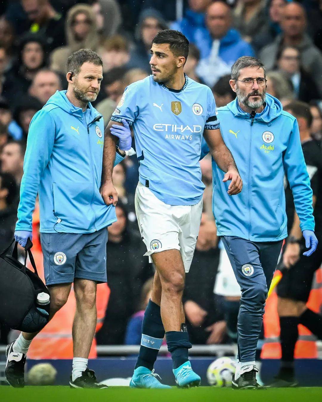 亚足联拒绝国安申请！球迷无缘亲见冠军奖杯，多位球员将告别工体