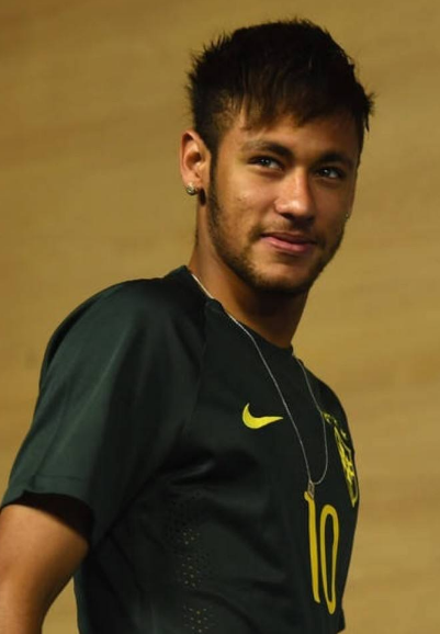 德媒：拜仁曾愿意放走格雷茨卡，帕利尼亚离开后前者确定留队