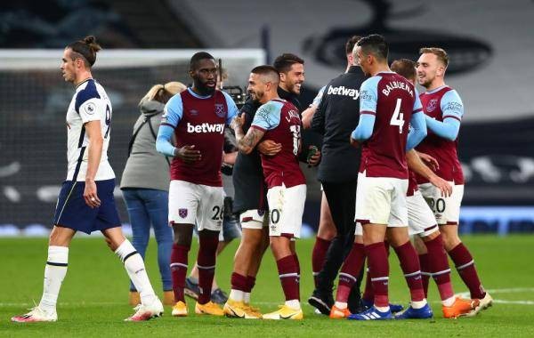 每体：巴萨接近签下埃及17岁前锋阿卜杜勒卡里姆