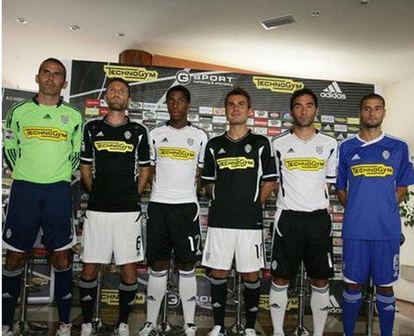 足球俱乐部战术调整最新动态