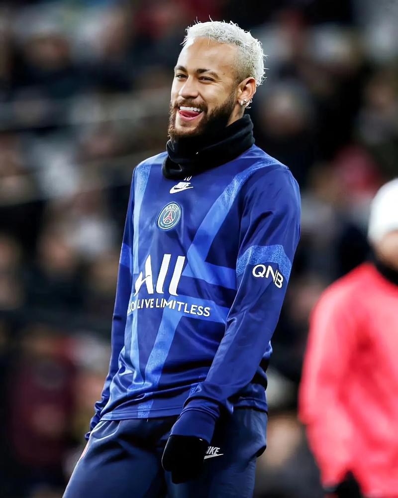 苏媒：苏超盐城赛区选拔活动已开启，水庆霞担任海选考官